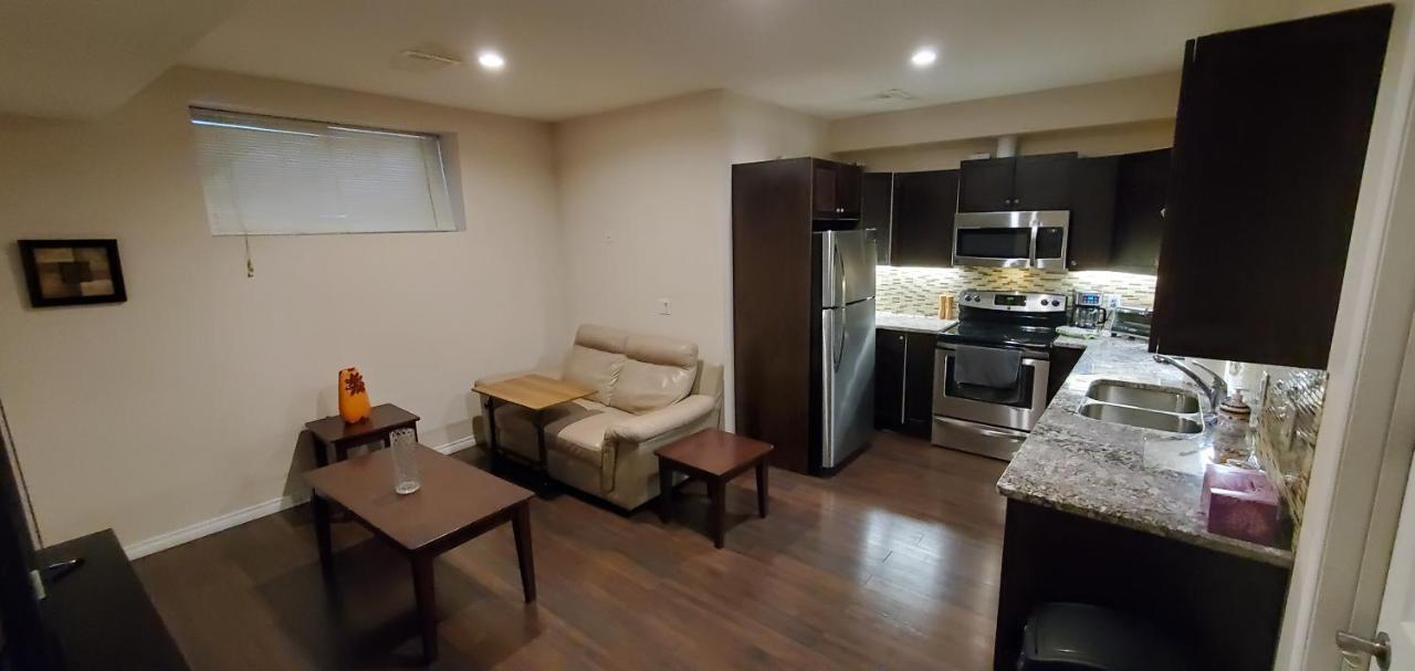 Appartamento Parson Creek Retreat Fort Mcmurray Esterno foto