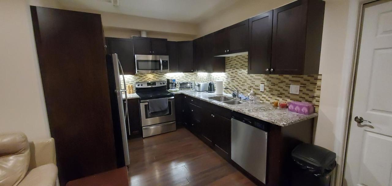Appartamento Parson Creek Retreat Fort Mcmurray Esterno foto