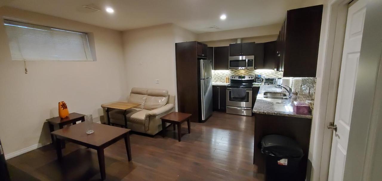 Appartamento Parson Creek Retreat Fort Mcmurray Esterno foto